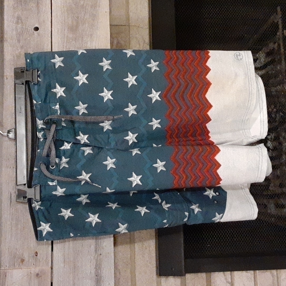 Ocean current board shorts men's flag size 32 one pocket 4th of July Patriotic